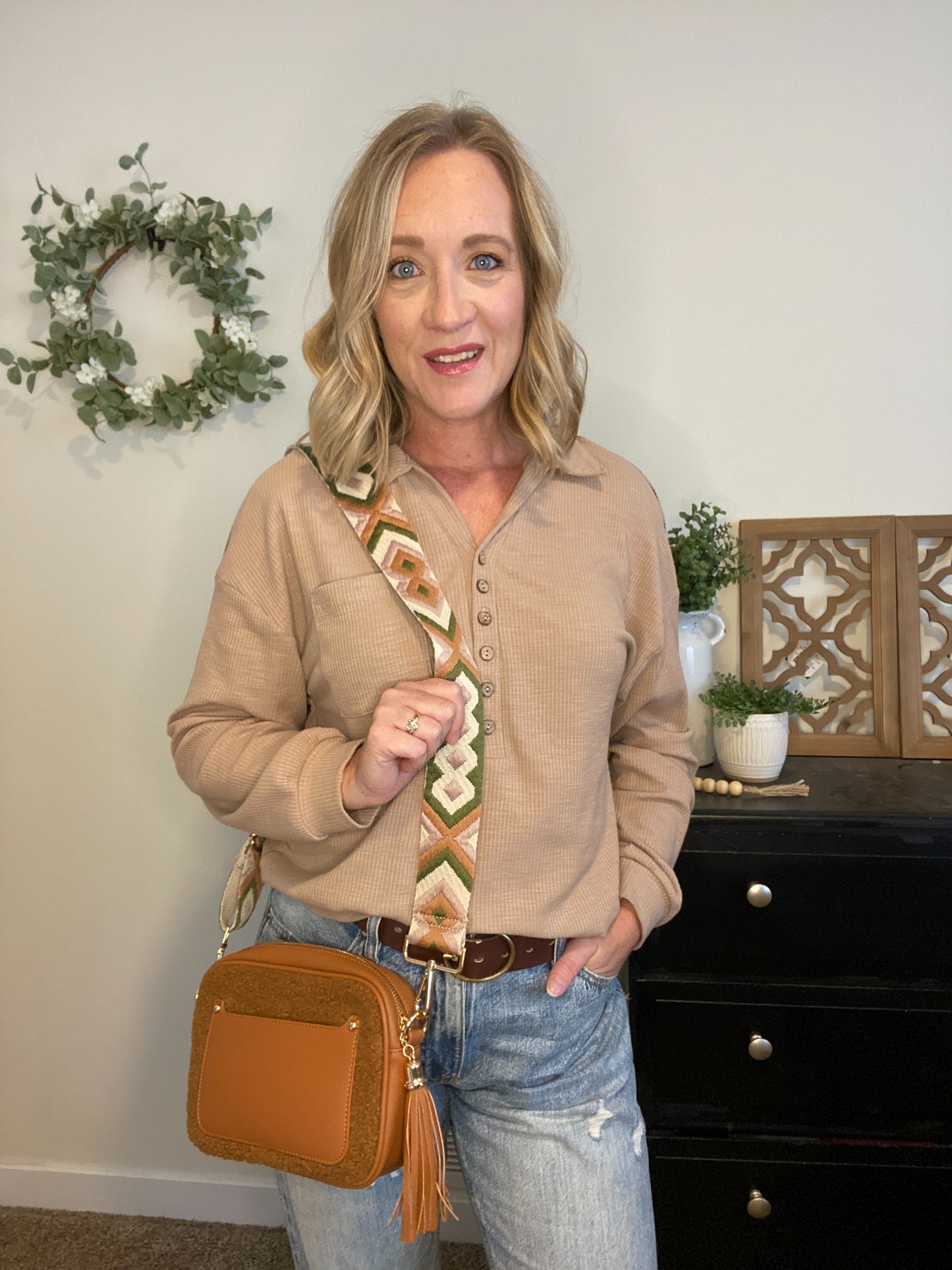 Guitar Strap Sherpa Purse in Camel - Final Sale