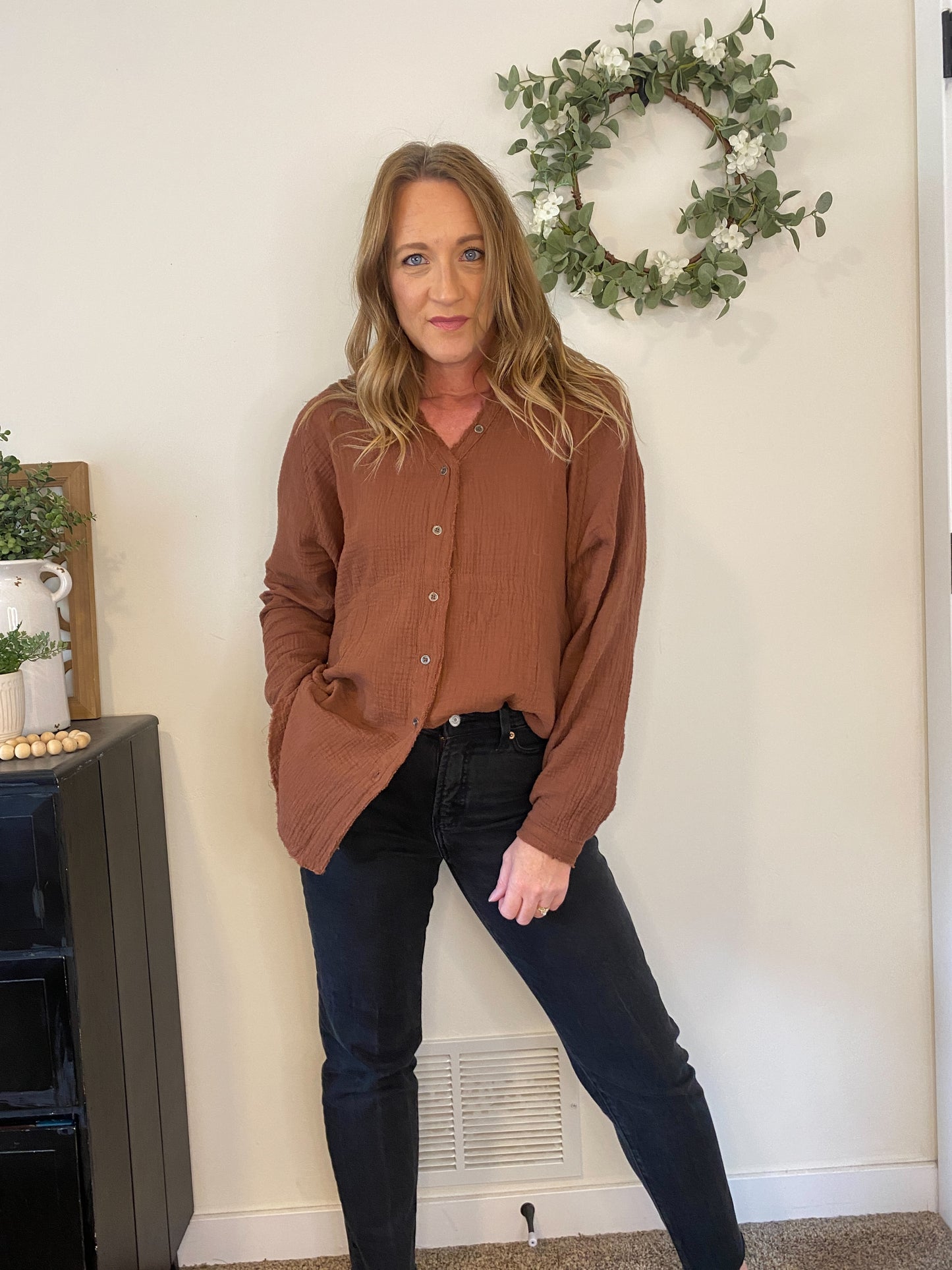 Taryn Button Down in Nutmeg