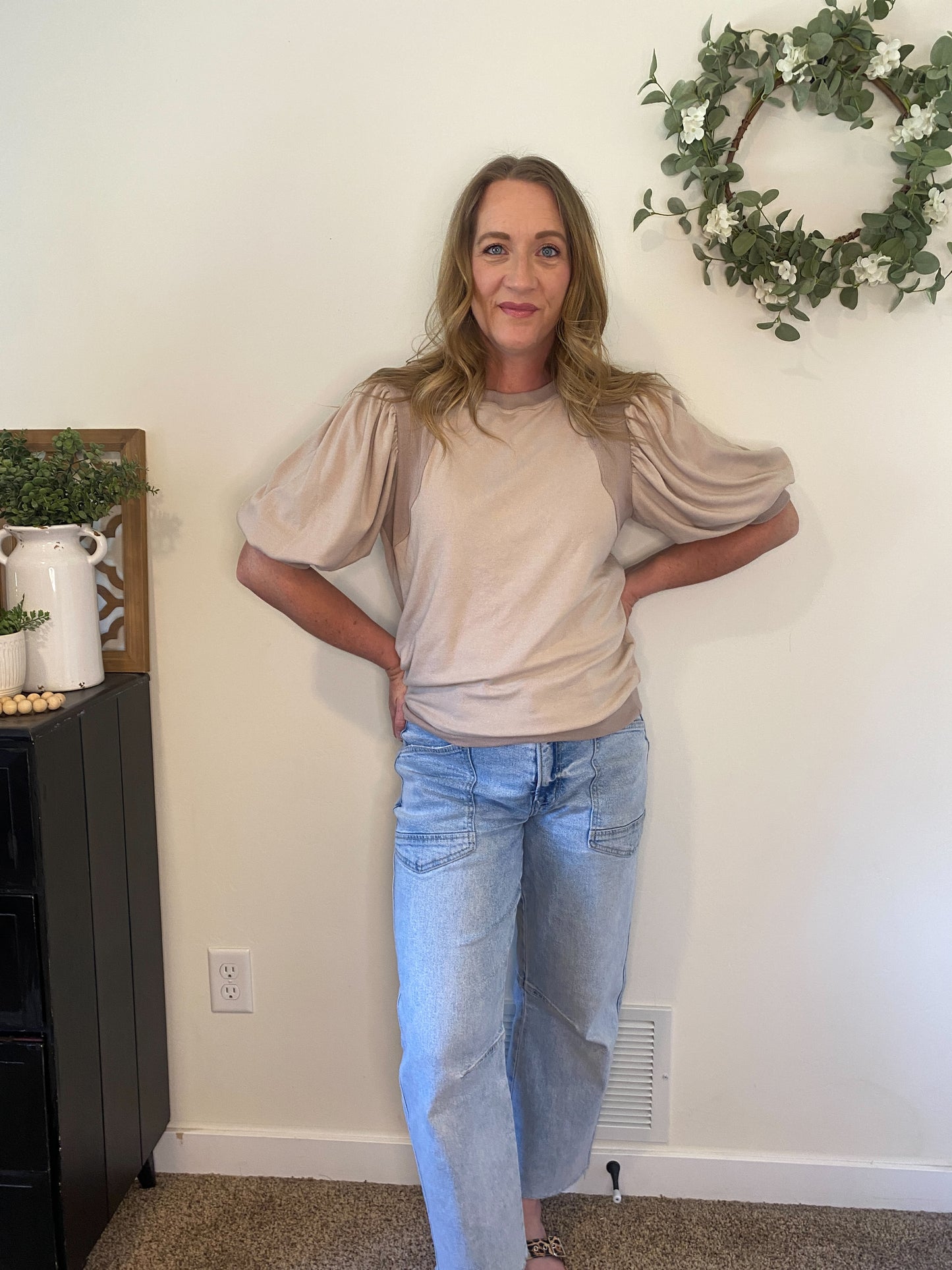 Shae Puff Sleeve Top in Sandstone