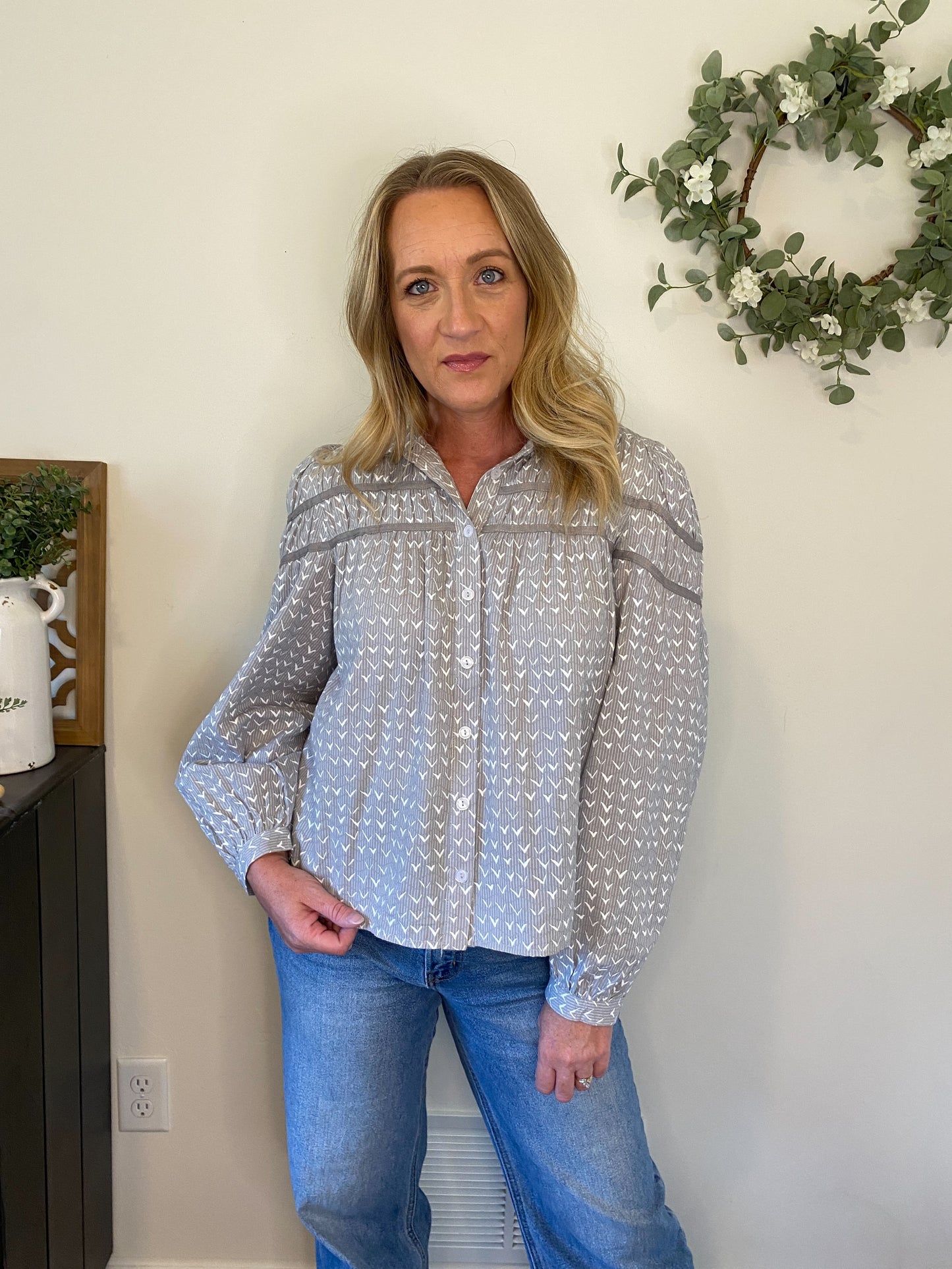 Sparrow Pintuck Puff Sleeve