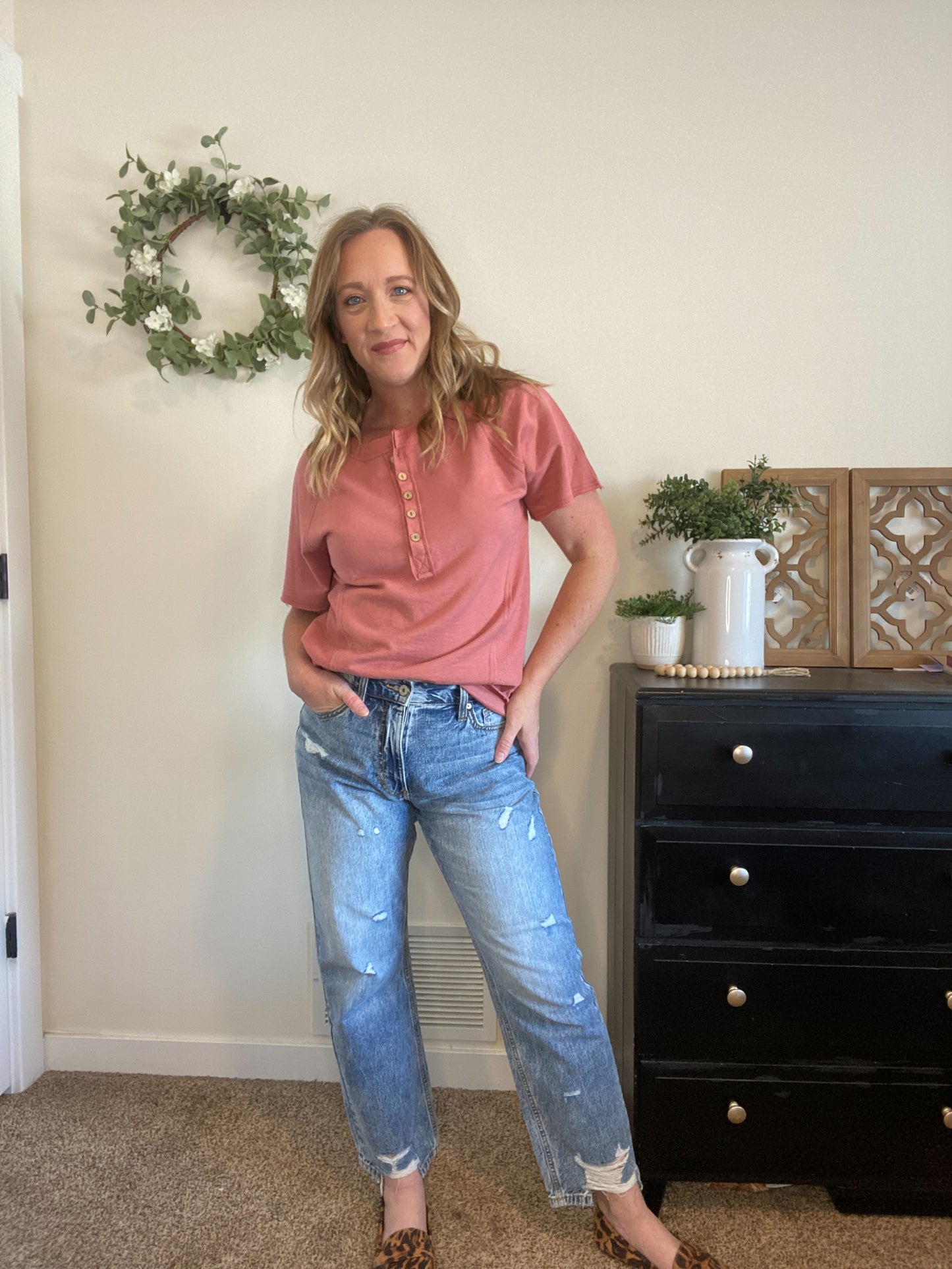 KanCan Mid Rise Straight Leg Jean